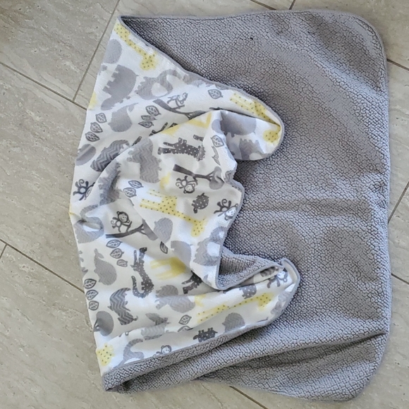 Jungle Monkey Giraffe Whale Gray and Yellow Crib Bedding Set - Picture 4 of 6